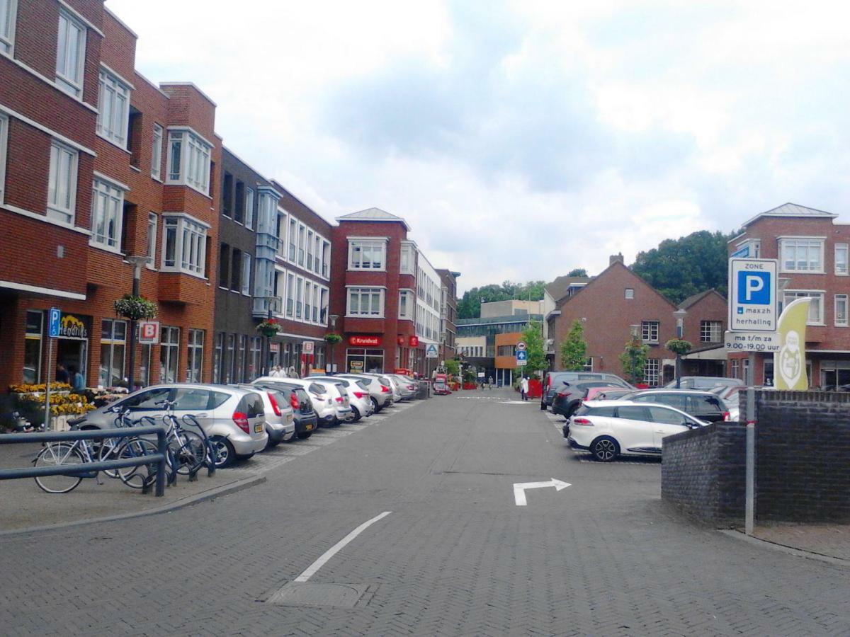 Rustige, Gelijkvloerse Vakantiewoning Met 2 Slaapkamers In Simpelveld, Zuid-Limburg Bagian luar foto